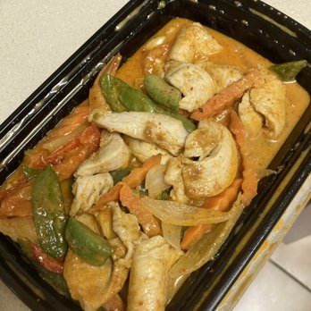 High Thai'd - this avocado curry was 20 DOLLARS!! TWENTY!!! Run away! - Thai Near Me - Cleveland Heights, Ohio High Thai'd - this avocado curry was 20 DOLLARS!! TWENTY!!! Run away! - Thai Near Me - Cleveland Heights, Ohio