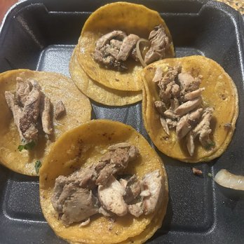Que Chilero - Taco Order. Absolutely ridiculous serving amount, waste of money - Mexican Near Me - Houston, Texas