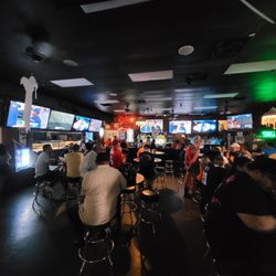 Gators Sports Bar and Grill