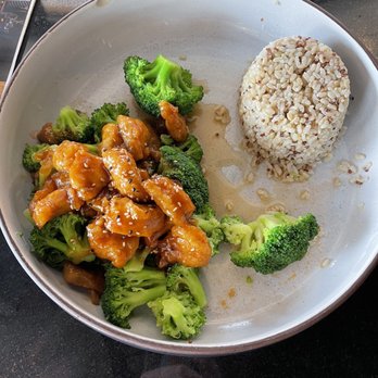 Ganzo Sushi - Sesame Chicken - Ramen Near Me - Delray Beach, Florida Ganzo Sushi - Sesame Chicken - Ramen Near Me - Delray Beach, Florida