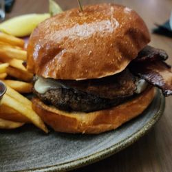 AC Angus Burger +bacon