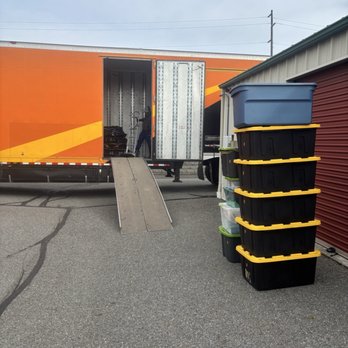 Midland Van Lines - All of the crooks were wearing ski masks to cover their true identity. - Movers Near Me - Denver, Colorado Midland Van Lines - All of the crooks were wearing ski masks to cover their true identity. - Movers Near Me - Denver, Colorado