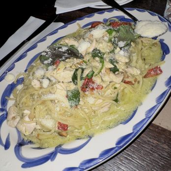 Scaddabush - PESTO POLLO PENNE (sub for spaghetti) Marinated chicken, spinach, sun-dried tomatoes, garlic, Parmesan, basil pesto Alfredo sauce, basil - Wine Bars Near Me - Etobicoke, Ontario