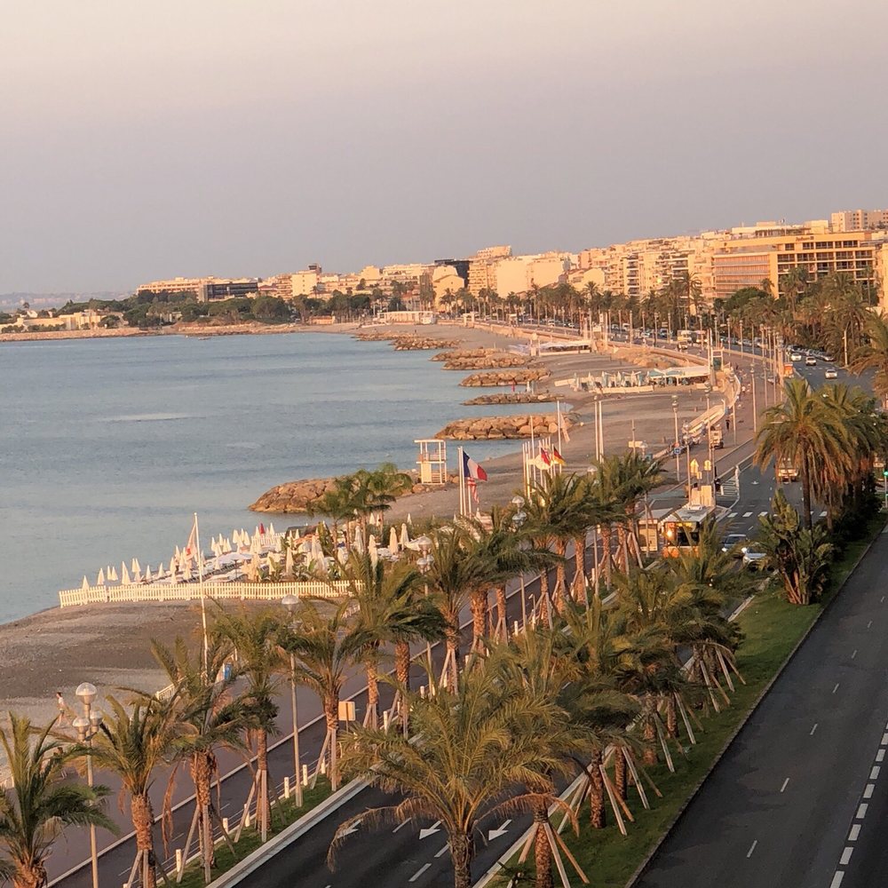 Promenade des Anglais - Early morning on the Promenade Des Anglaís - Local Flavor Near Me - Nice, 06 Promenade des Anglais - Early morning on the Promenade Des Anglaís - Local Flavor Near Me - Nice, 06