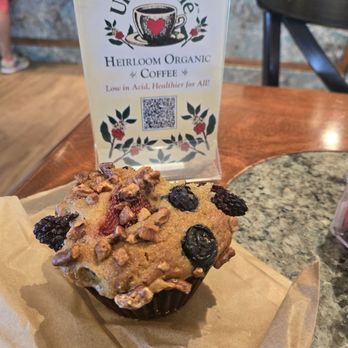 Urth Caffe - Gluten-Free Fruit Muffin - Coffee & Tea Near Me - Laguna Beach, California
