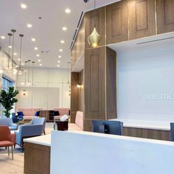 One Medical Primary Care Clinic - Newton - One Medical: Newton front desk