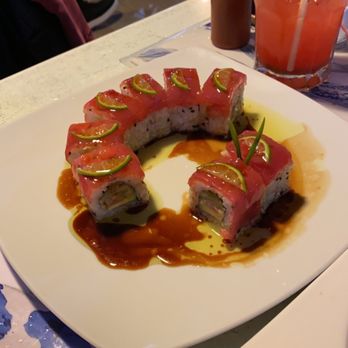 Arts And Sushi - Chefs Roll (with tuna) - Japanese Near Me - Centro, BCS Arts And Sushi - Chefs Roll (with tuna) - Japanese Near Me - Centro, BCS