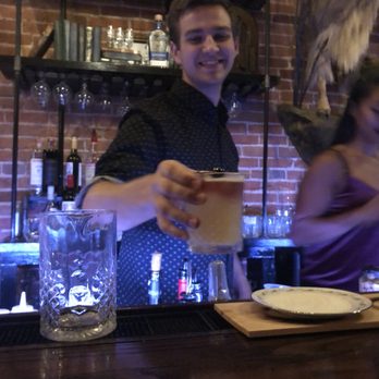 Grit & Tonic Handcrafted - Attentive bartenders - Cocktail Bars Near Me - Lebanon, Illinois Grit & Tonic Handcrafted - Attentive bartenders - Cocktail Bars Near Me - Lebanon, Illinois