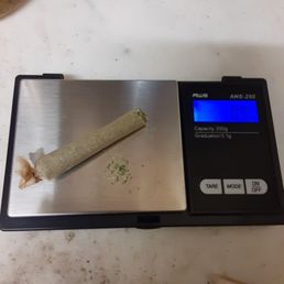 Underweight pre rolled from Herbal Wellness Center North Phoenix, 1 gram is what it should be