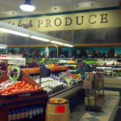 Calandro's Supermarket - Produce