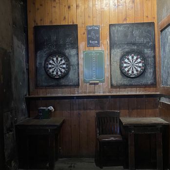 The Old Crow - Bars Near Me - Dallas, Texas