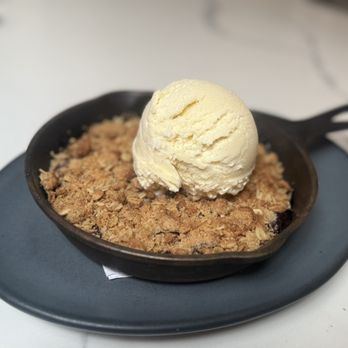 Runner Up - Blueberry crumble - French Near Me - Brooklyn, New York Runner Up - Blueberry crumble - French Near Me - Brooklyn, New York