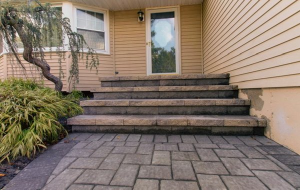 Uneek Paving & Masonry