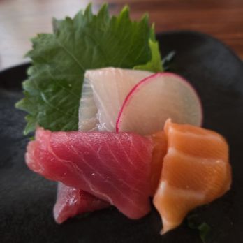 OMAKAI sushi - Sashimi app - Sushi Bars Near Me - Miami, Florida OMAKAI sushi - Sashimi app - Sushi Bars Near Me - Miami, Florida