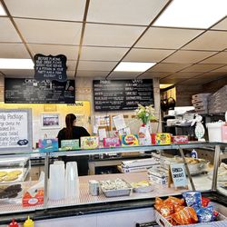 Linda's Riverside Pizzeria & Cafe