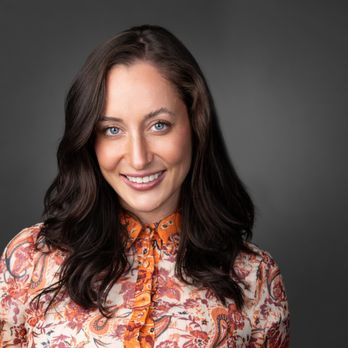 Jim Darling Photo - Portrait of a professional woman with long brown hair and blue eyes. - Event Photography Near Me Jim Darling Photo - Portrait of a professional woman with long brown hair and blue eyes. - Event Photography Near Me