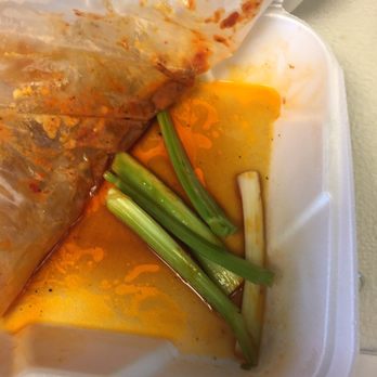 DD Peckers - Celery floating the grease! This was how our to-go box of 15 wings was packaged. - Burgers Near Me - Charlotte, North Carolina DD Peckers - Celery floating the grease! This was how our to-go box of 15 wings was packaged. - Burgers Near Me - Charlotte, North Carolina