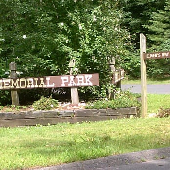 Memorial Park - Parks Near Me - Simsbury, Connecticut