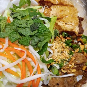 Tigon - BBQ and shrimp cake vermicelli - Vietnamese Near Me - El Cerrito, California Tigon - BBQ and shrimp cake vermicelli - Vietnamese Near Me - El Cerrito, California