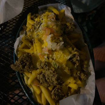 Pa Pical - Tsunami fries ( ground beef, cheese, onions, tomatoes) - Puerto Rican Near Me - Carolina, Puerto Rico