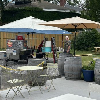 Moderation Brewing - Location of food truck - close by! - Brewpubs Near Me - Brunswick, Maine