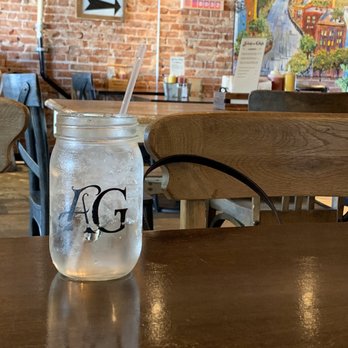 American Grub - Ambiance of AG - Burgers Near Me - Tustin, California