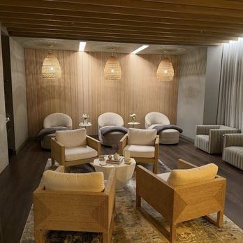 Woodhouse Spa - Quiet room to relax before or after service - Massage Near Me - Altamonte Springs, Florida Woodhouse Spa - Quiet room to relax before or after service - Massage Near Me - Altamonte Springs, Florida