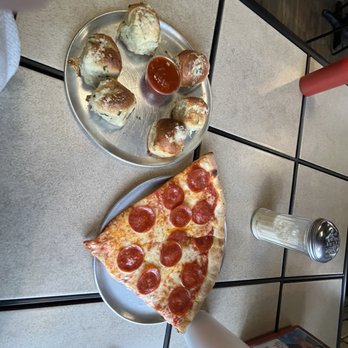 Bussin Pizza & Pasta - Italian Near Me - Raleigh, North Carolina
