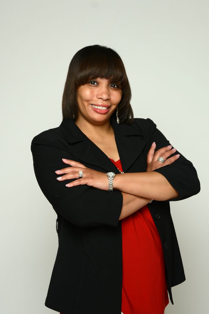 ALEXIS LANS 1ST CLASS REAL ESTATE Updated July 2024 Contact Agent