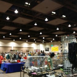 Crossroads of the west gun show