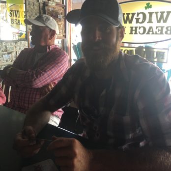 Swigwam Beach Bar - Mi Amor - Dive Bars Near Me - St. Pete Beach, Florida