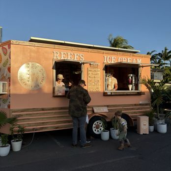 Reef’s Real Fruit Ice Cream - The cutest food truck! - Ice Cream & Frozen Yogurt Near Me - Kihei, Hawaii Reef’s Real Fruit Ice Cream - The cutest food truck! - Ice Cream & Frozen Yogurt Near Me - Kihei, Hawaii
