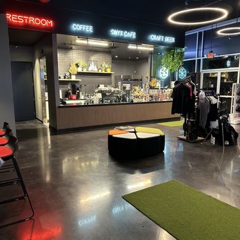 Onyx Golf - Food and drinks - Golf Lessons Near Me - Lake Forest, California
