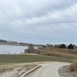 Tricky Par 4 on back 9.