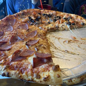 Big Bill's NY Pizza - Great custom pizza! - Pizza Near Me - Centennial, Colorado