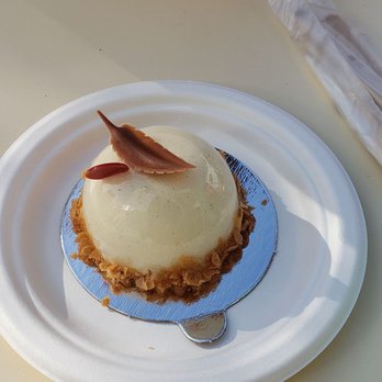 Moulin - Vanilla Mousse - Bakeries Near Me - Costa Mesa, California