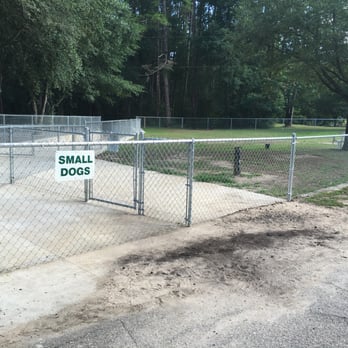Dog Park at Tom Brown - Small dog area - Dog Parks Near Me - Tallahassee, Florida Dog Park at Tom Brown - Small dog area - Dog Parks Near Me - Tallahassee, Florida
