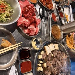 Unlimited side dishes with over 30 different items