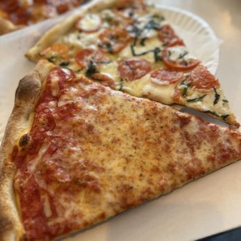 Williamsburg Pizza - Pizza Near Me - Brooklyn, New York Williamsburg Pizza - Pizza Near Me - Brooklyn, New York