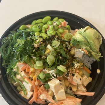 Poke Bowl - cucumber, tofu, avocado, Seaweed Salad, green onion, carrot, sweet corn, white rice, edamame - Poke Near Me - Colma, California
