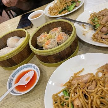 Grant Place Restaurant - Har gow, Shumai, and Chicken Chow Mein - Dim Sum Near Me - San Francisco, California