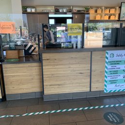 1 managing the drive they. Guy with the long sleeve was the only one making the drinks. For everyone inside and for drive thru.