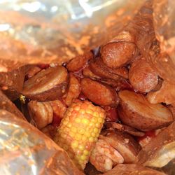 Boat House - Peeled shrimp, sausage corn and potatoes