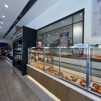 Paris Baguette - Coffee & Tea Near Me - San Jose, California Paris Baguette - Coffee & Tea Near Me - San Jose, California