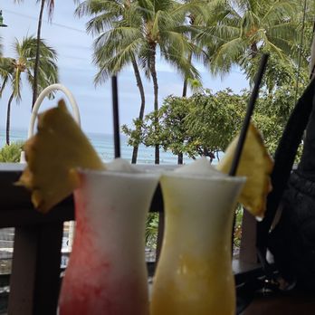 Lulu's Waikiki - Came for some amazing drinks and food - Burgers Near Me - Honolulu, Hawaii Lulu's Waikiki - Came for some amazing drinks and food - Burgers Near Me - Honolulu, Hawaii