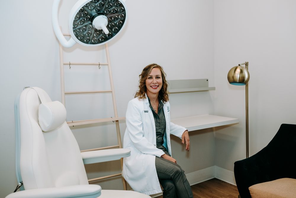 The Dermatology House Logo