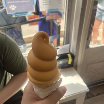 1-900-Ice Cream - Vanilla cone with cookie butter dip - Ice Cream & Frozen Yogurt Near Me - Philadelphia, Pennsylvania
