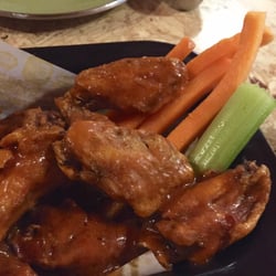Las Alitas - Las Alitas Extras con salsa original