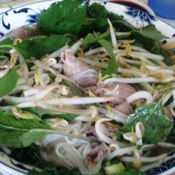 Pho Nina - Look at how much veggies they gave us........... - Vegetarian Near Me - Honolulu, Hawaii