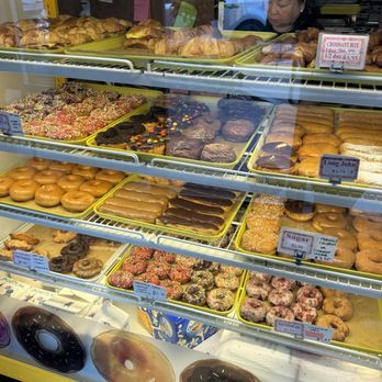 Donut King Hawaii - Donuts Near Me - Kailua, Hawaii Donut King Hawaii - Donuts Near Me - Kailua, Hawaii